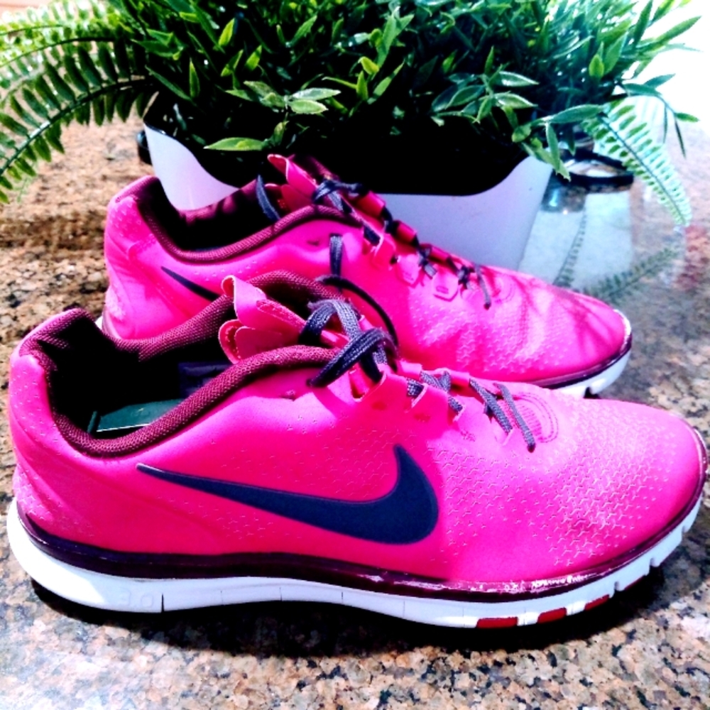 Nike free size 9.5